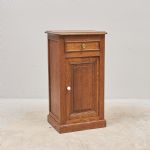 1589 3166 BEDSIDE TABLE